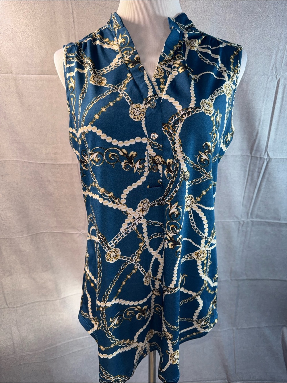 2117-PerSeption Concept Teal Sleeveless Chain-Print V-Neck Camisole